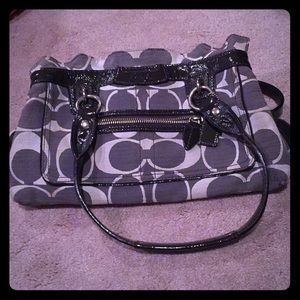 Coach satchel light grey and shiny black leather